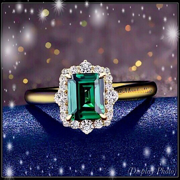 NEW GOLD EMERALD CUT PAVE SIMULATED PRINCESS STONE RING - Picture 5 of 5